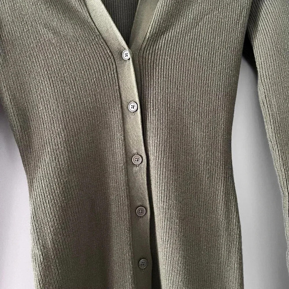 NWOT Aritzia Wilfred  Womens XS Cove Button Up Ribbed Sweater Dress Green - Picture 5 of 5